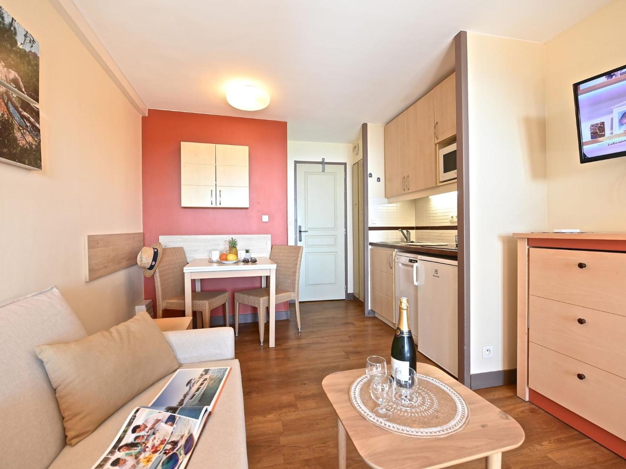 Apartment Village Cap Esterel - Le Village-9 By Interhome Saint-Raphaël Εξωτερικό φωτογραφία