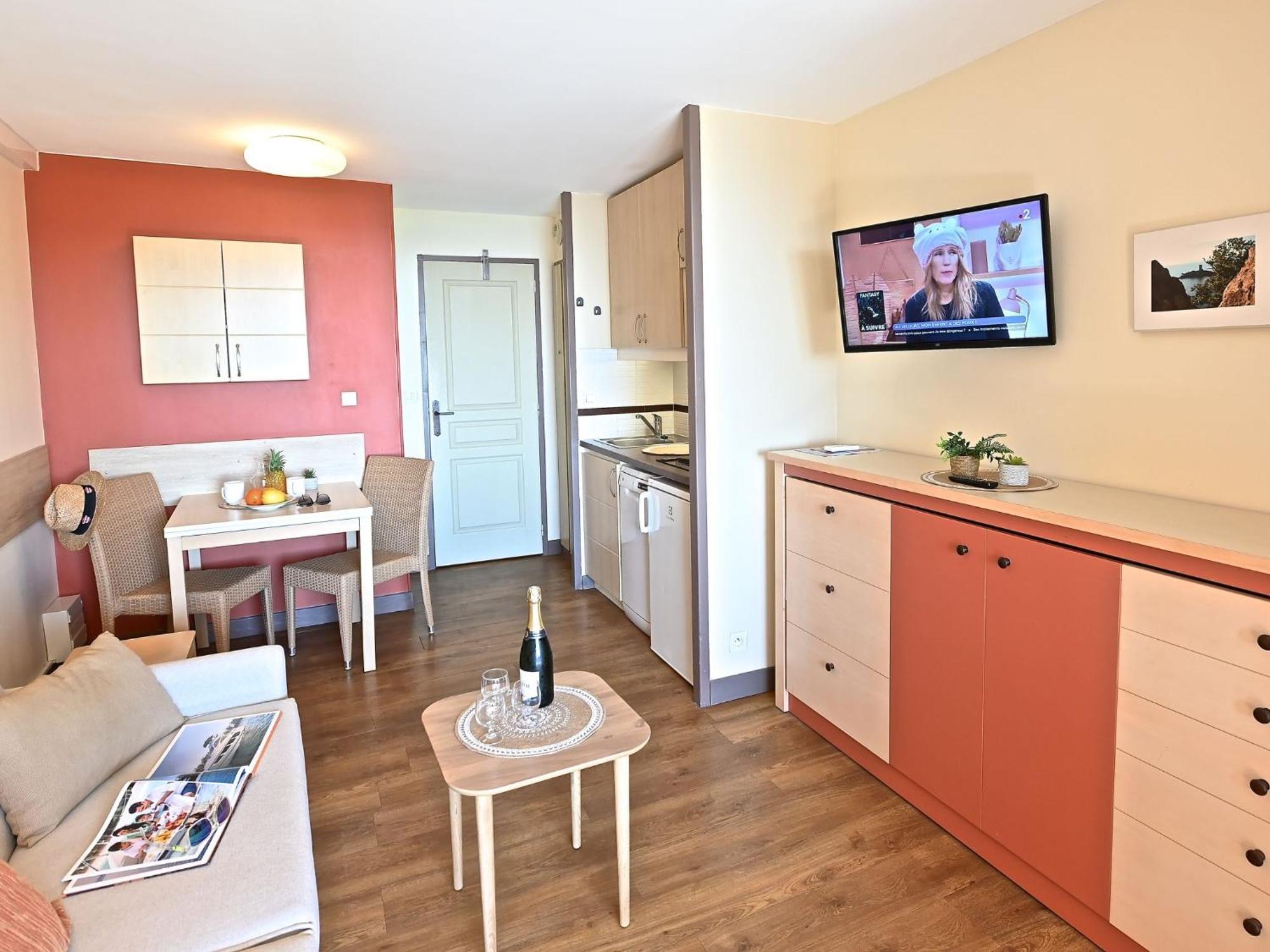Apartment Village Cap Esterel - Le Village-9 By Interhome Saint-Raphaël Εξωτερικό φωτογραφία